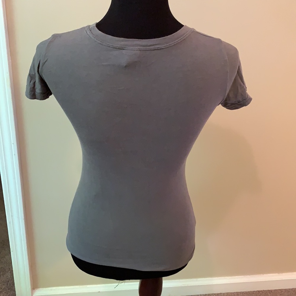 Hollister Gray Graphic Tee - Picture 2 of 3